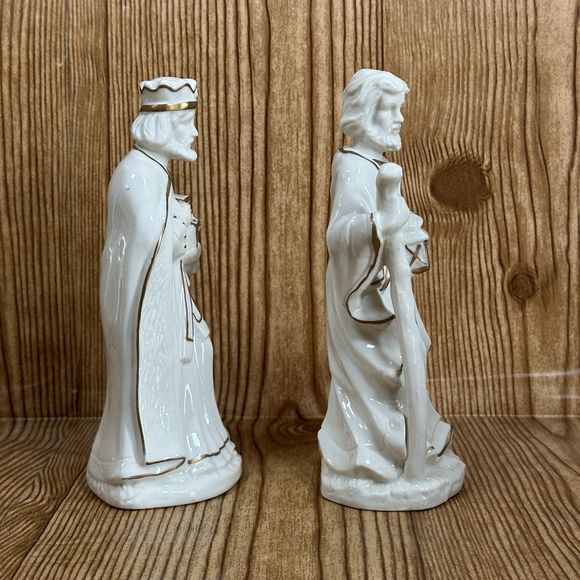 White & Gold Christmas Nativity Set with Baby Jesus figurine 8 Pieces - Picture 16 of 16